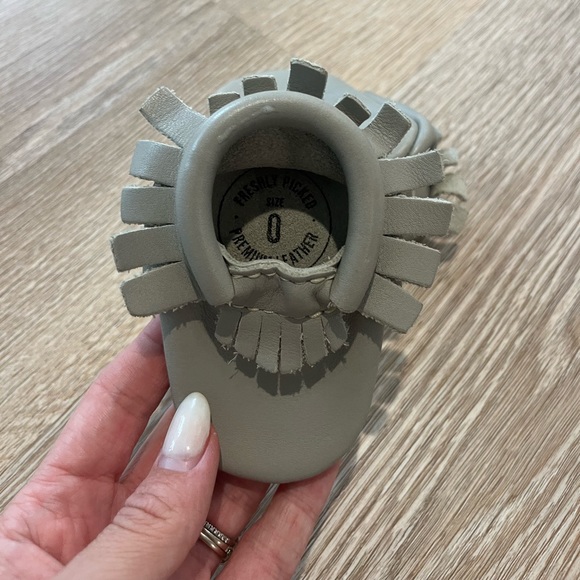 Freshly picked size 0 moccasins - Picture 4 of 4